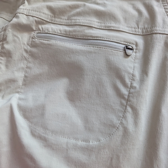 L.L. Bean Women's Skort in Light Gray - Picture 8 of 11